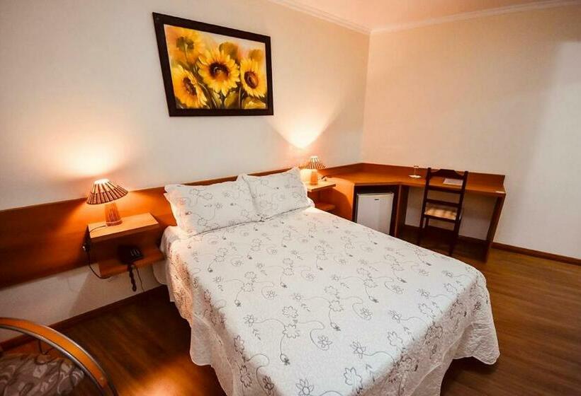 חדר סטנדרט, Agata