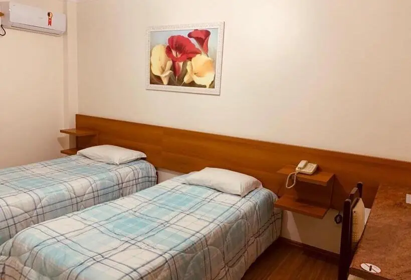 Standard-huone, Agata