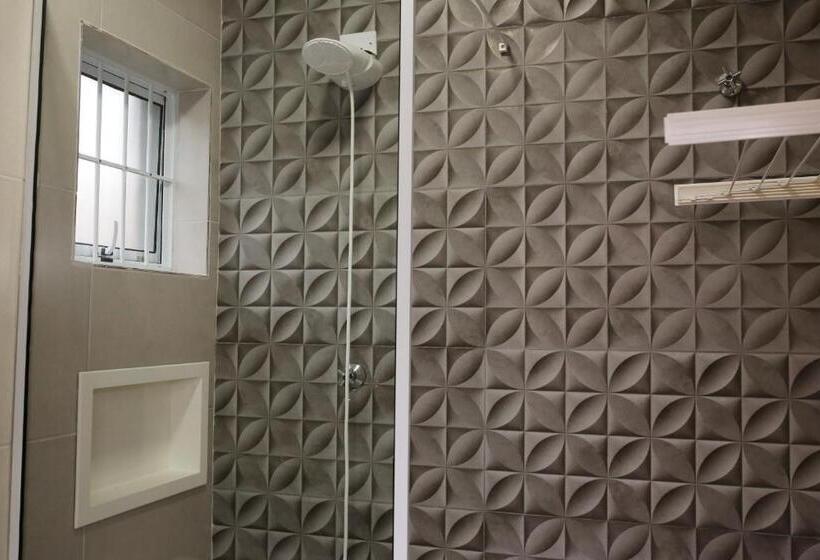 غرفة كومفورت ثلاثية, Hot Spa E Piscina Climatizada   Castelinho Sol E Mar