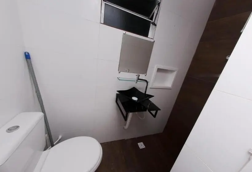 エコノミー４人部屋, Hot Spa E Piscina Climatizada   Castelinho Sol E Mar