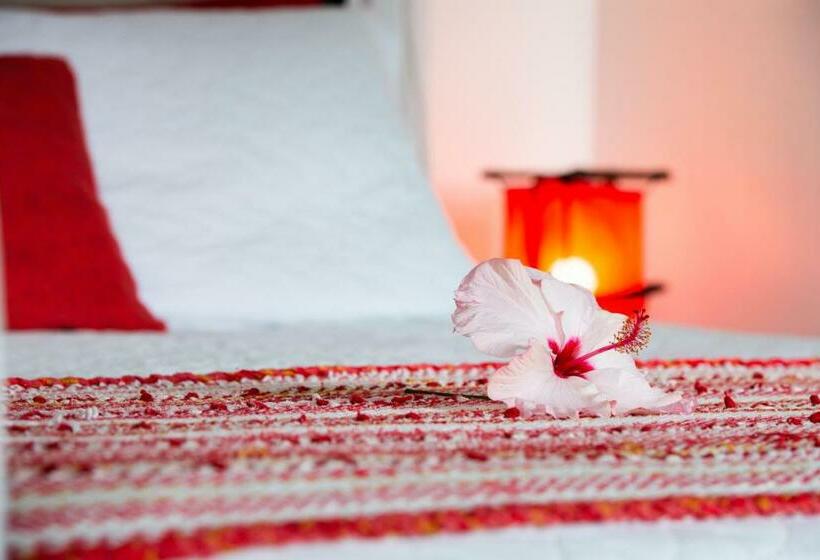 سوئیت با وان آب گرم, Pousada Olhos Verdes