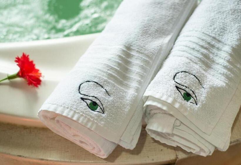 سوئیت با وان آب گرم, Pousada Olhos Verdes