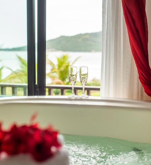 سوئیت با وان آب گرم, Pousada Olhos Verdes