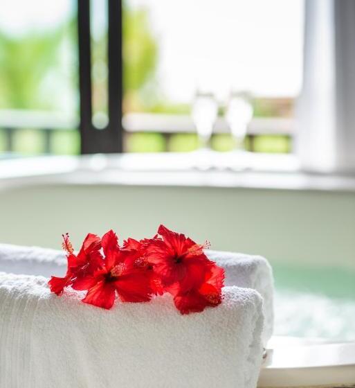 سوئیت با وان آب گرم, Pousada Olhos Verdes