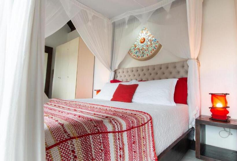 سوئیت با وان آب گرم, Pousada Olhos Verdes