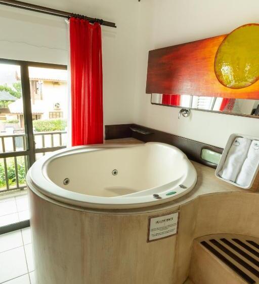 سوئیت با وان آب گرم, Pousada Olhos Verdes