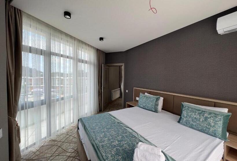 اتاق سوپریور خانوادگی, Riva Hill Resort Lankaran