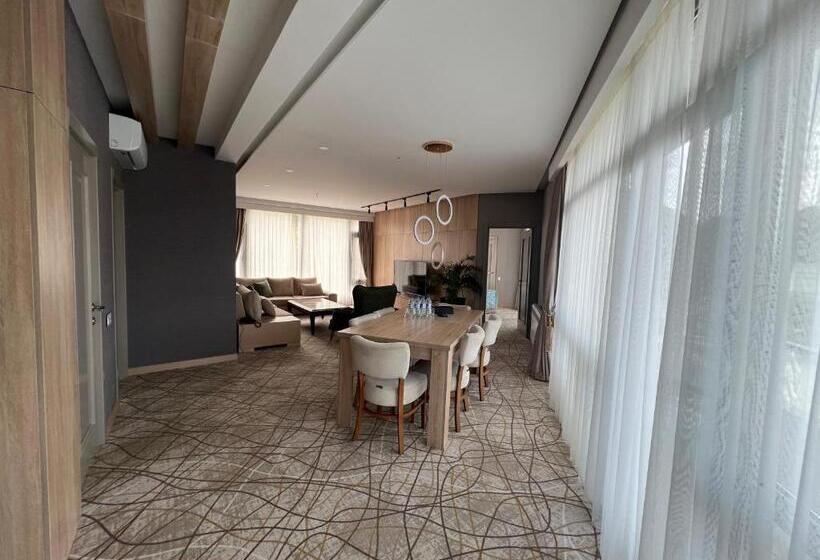 اتاق سوپریور خانوادگی, Riva Hill Resort Lankaran