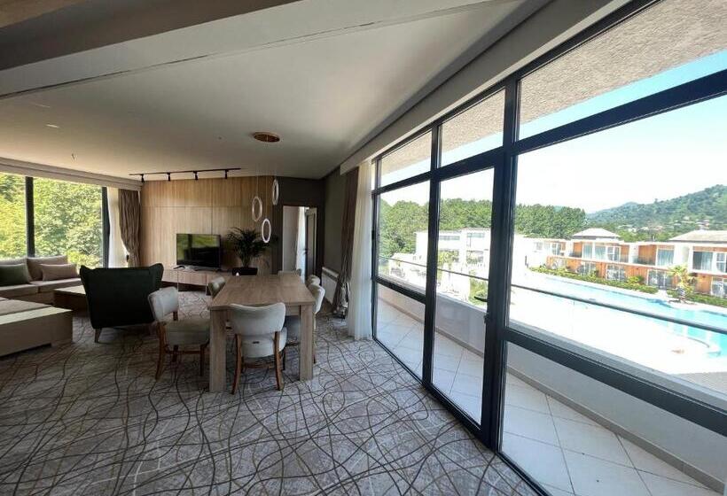 اتاق سوپریور خانوادگی, Riva Hill Resort Lankaran