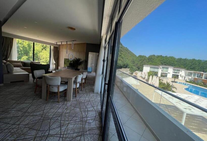 اتاق سوپریور خانوادگی, Riva Hill Resort Lankaran