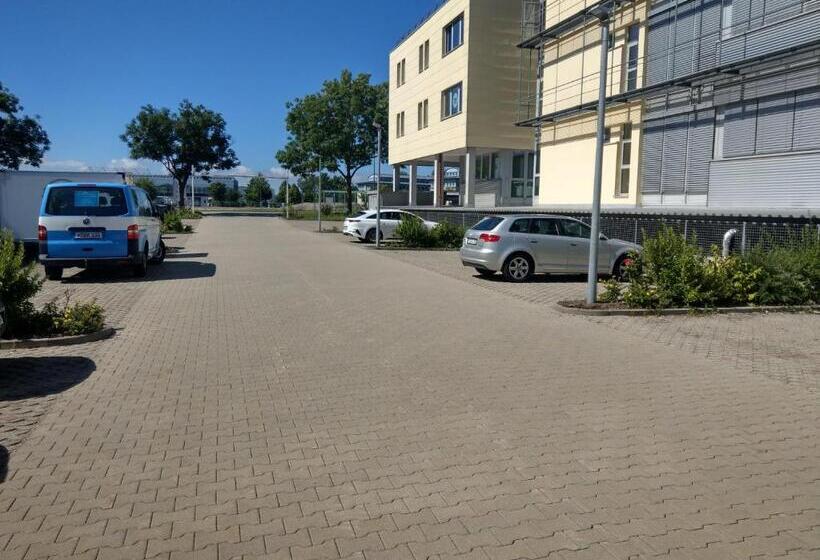 Номер Стандарт с Балконом, Airport Park Hotel Muc