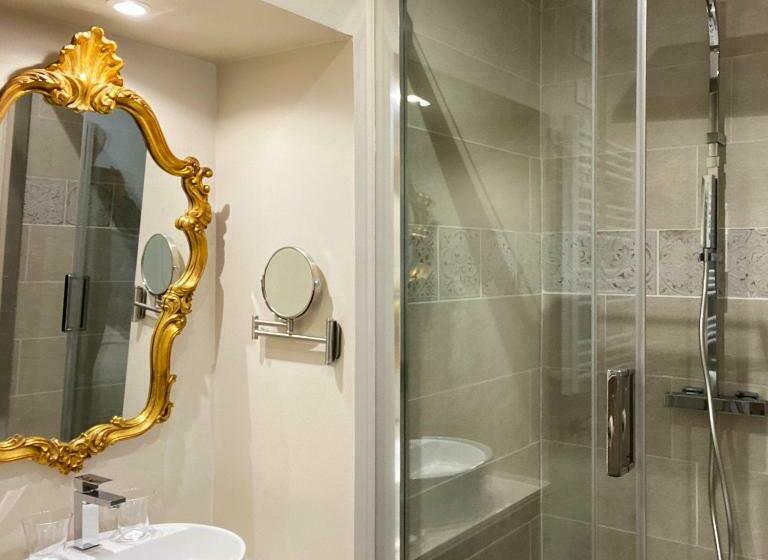 Cameră Standard cu Vedere la Gradină, Bucciali