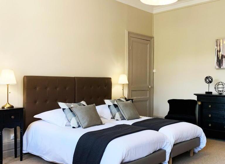 Cameră Standard cu Priveliști, Bucciali