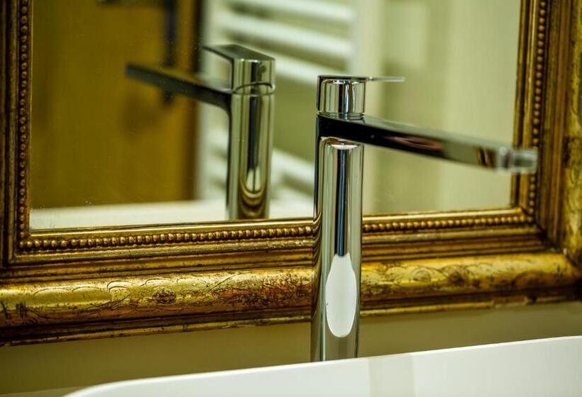 غرفة ديلوكس ذات إطلالة, Château Les Gardis