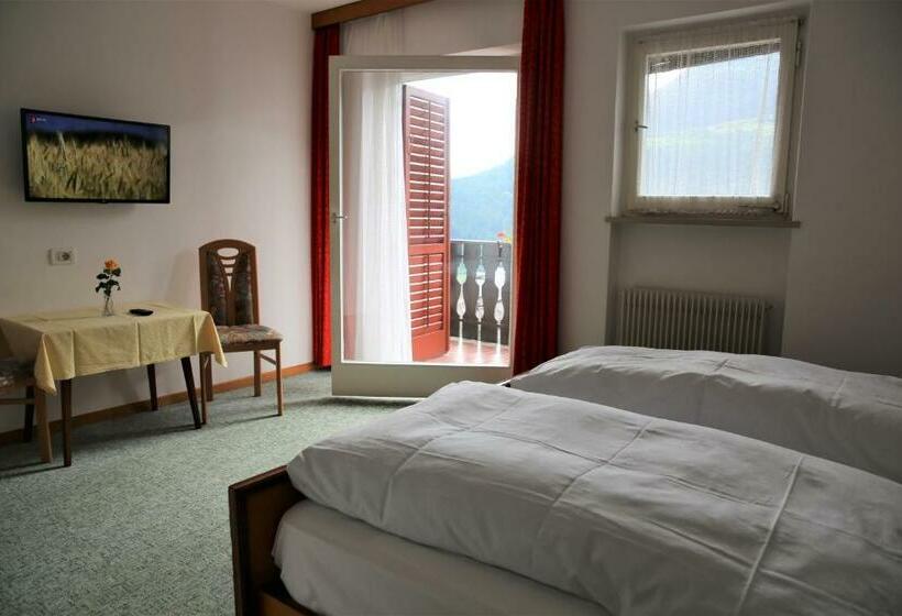 Standard-huone Parveke, Garni Marianne