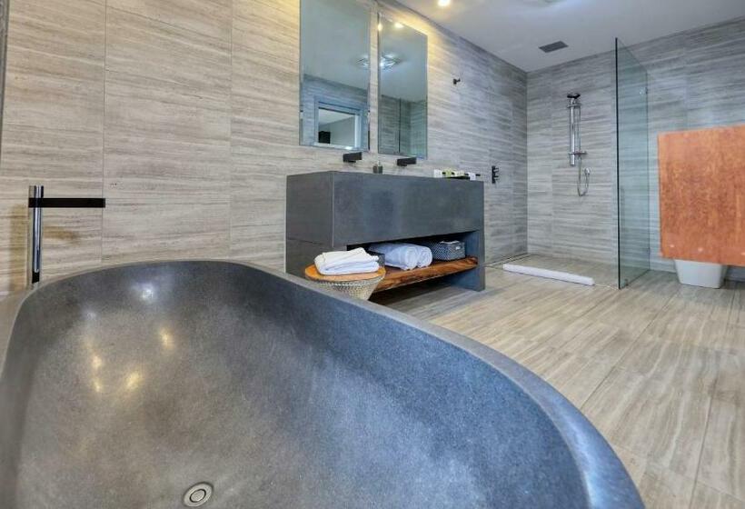 חדר דלוקס עם מיטת קינג, Blue Jacket Motel