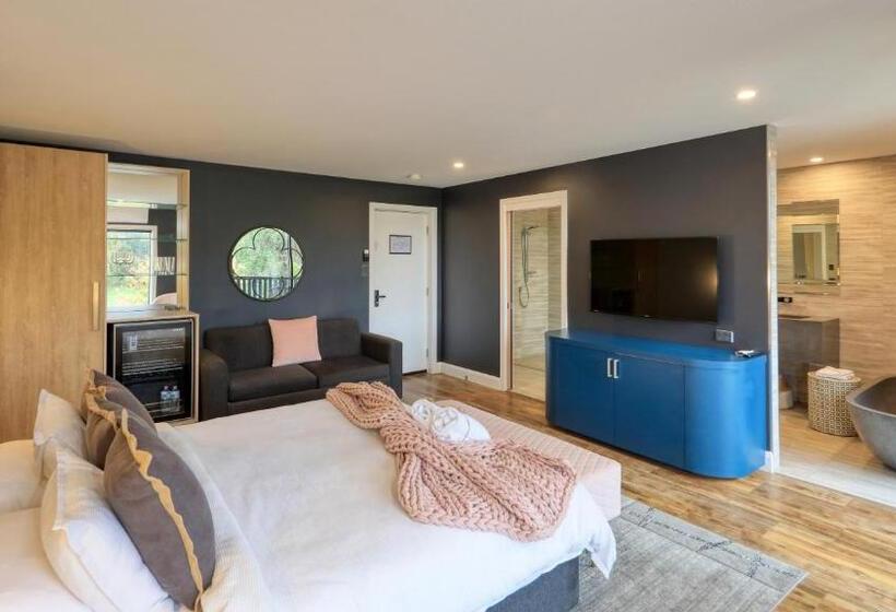 סטודיו סטנדרט, מיטה זוגית, Blue Jacket Motel