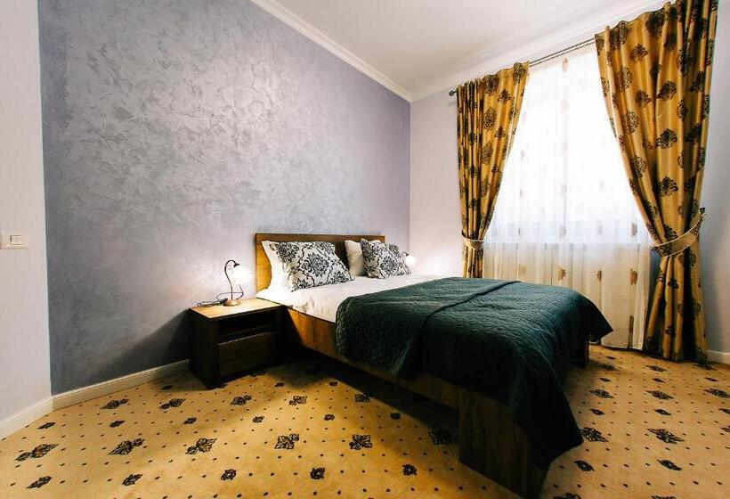 バルコニー付きスタンダードルーム, Agropensiunea Ozon