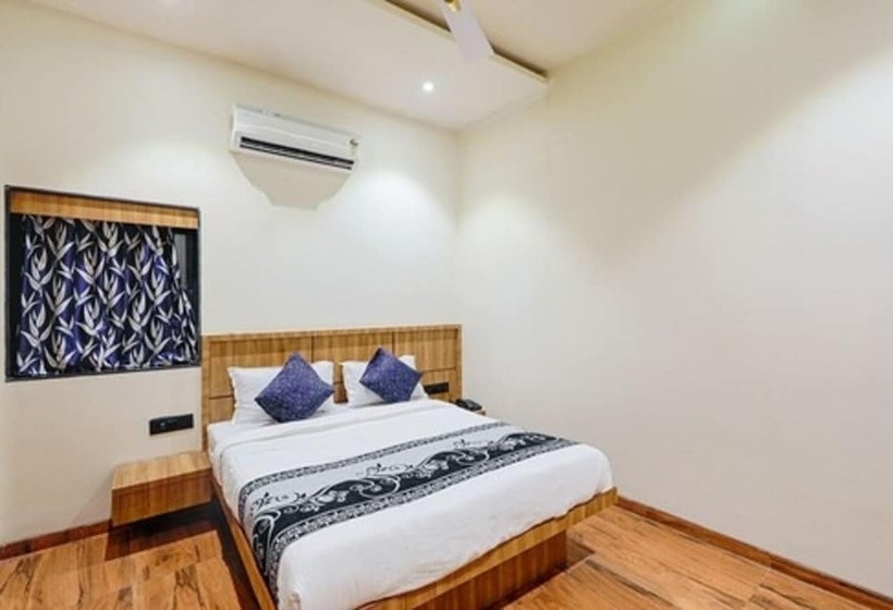 חדר אקזקיוטיב, Blue Orchid