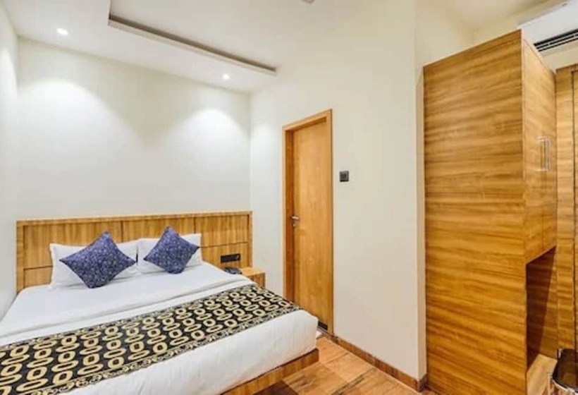 חדר אקזקיוטיב, Blue Orchid