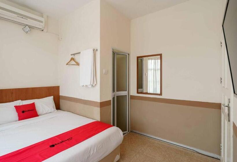 Номер Стандарт, Reddoorz Near Plaza Botania 1 Batam