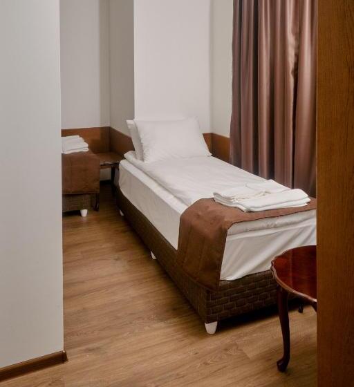 标准三人间, Splendid