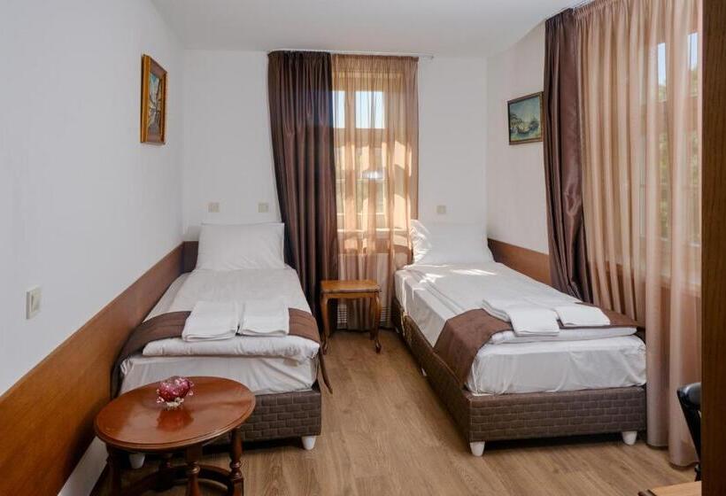 家庭套房, Splendid