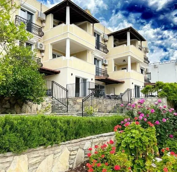 Perhehuone Merinäkymä, Farrys Boutique Hotel & Beach Club   Yalıkavak