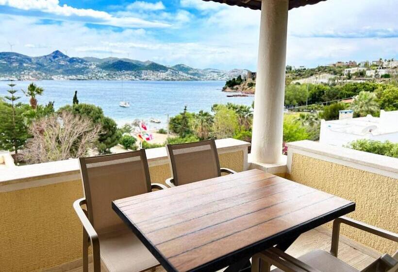 اتاق خانوادگی با چشمانداز دریا, Farrys Boutique Hotel & Beach Club   Yalıkavak