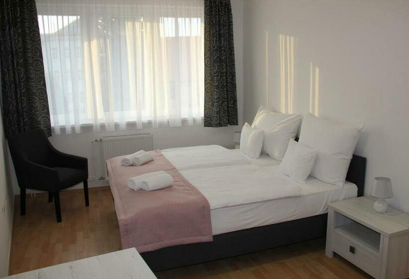 스탠다드 룸, Harangtorony Szálló