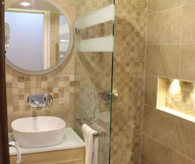 اتاق استاندارد, El Hayat