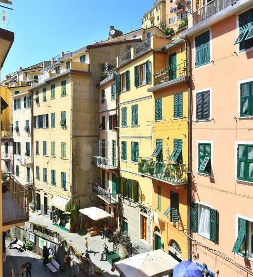 اتاق استاندارد با بالکن, Cateo