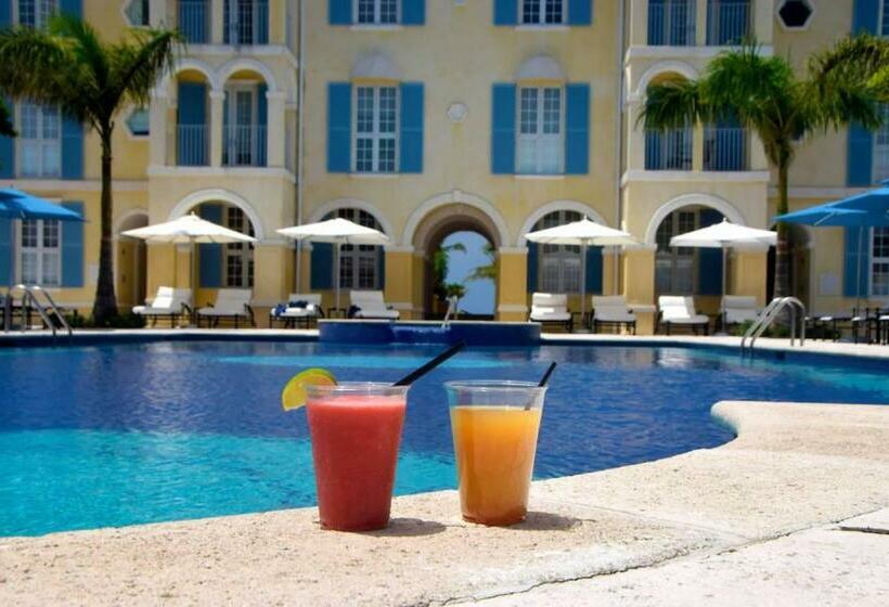 Deluxe Suite Sea View, Villa Renaissance Unit 205 Grace Bay Beach