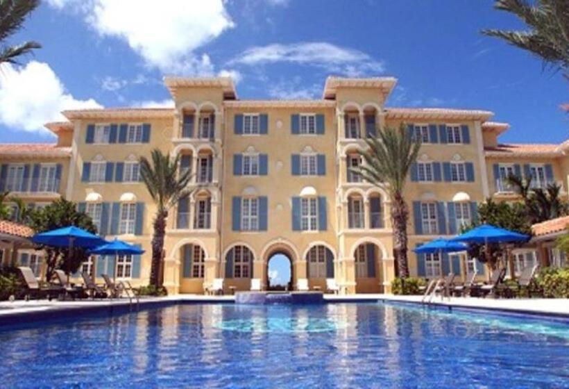 Deluxe Suite Sea View, Villa Renaissance Unit 205 Grace Bay Beach