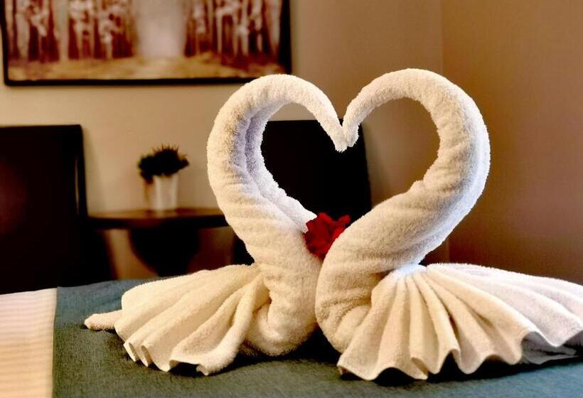 סוויטה עם ג'קוזי, Et Motel Le Chateauguay