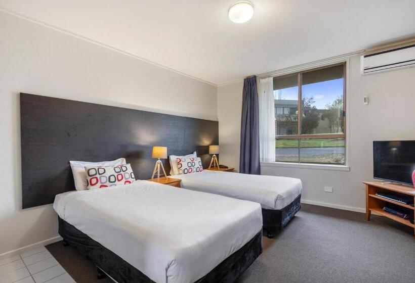 Студия Стандарт, Knox International Hotel And Apartments