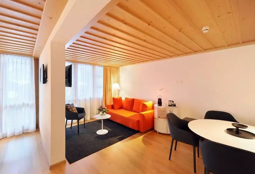 Deluxe Junior Suite, Krone Lenk