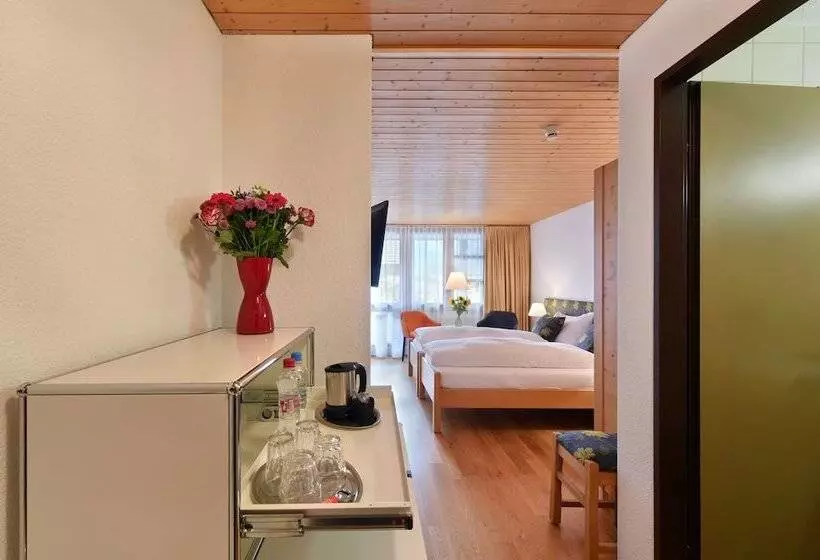 2 Schlafzimmer Suite, Krone Lenk