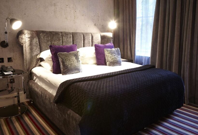 スタンダードルーム, Malmaison London