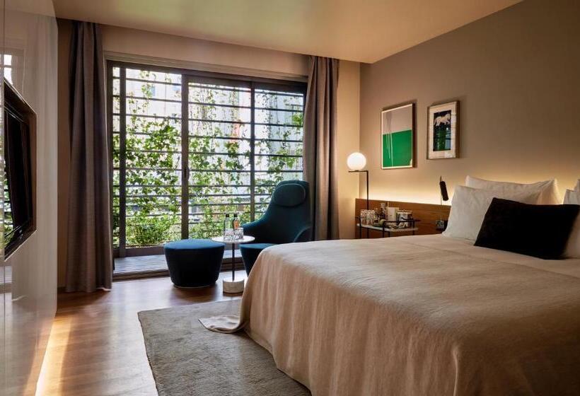 اتاق استاندارد, Sir Victor Hotel, Part Of Sircle Collection