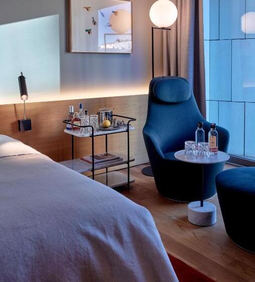 اتاق استاندارد, Sir Victor Hotel, Part Of Sircle Collection