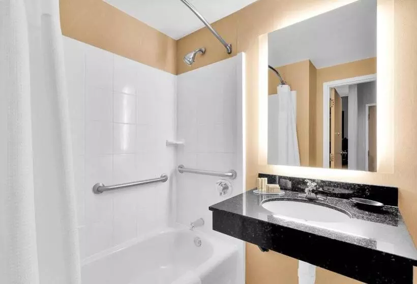 キングサイズベッドのスイートルーム, Springhill Suites By Marriott Tarrytown Westchester County