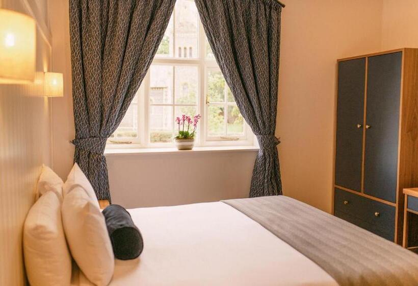 חדר סטנדרט, The Elvetham