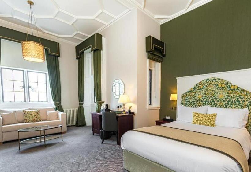 סוויטה, The Elvetham