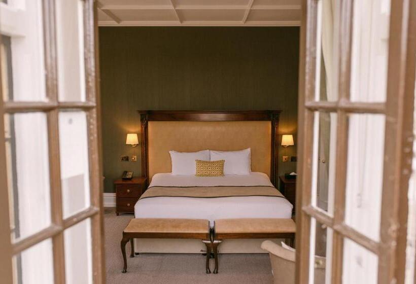 סוויטה, The Elvetham