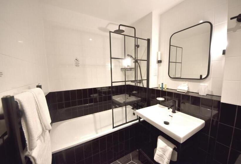 חדר אקזקיוטיב חדר קינג, The Elvetham