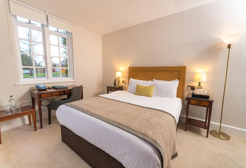 חדר סופריור, The Elvetham