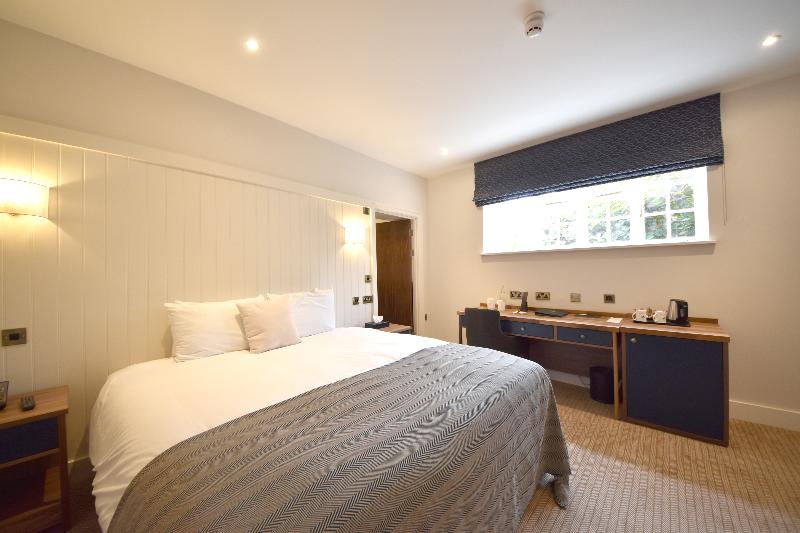 חדר דלוקס, The Elvetham