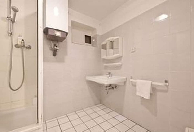 标准间, Wikinger Hof