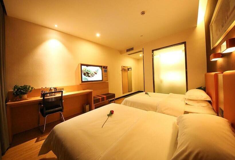 Superior Rum, 7days Premium Deyang Zhongjiang Chengbei Passenger Station Branch